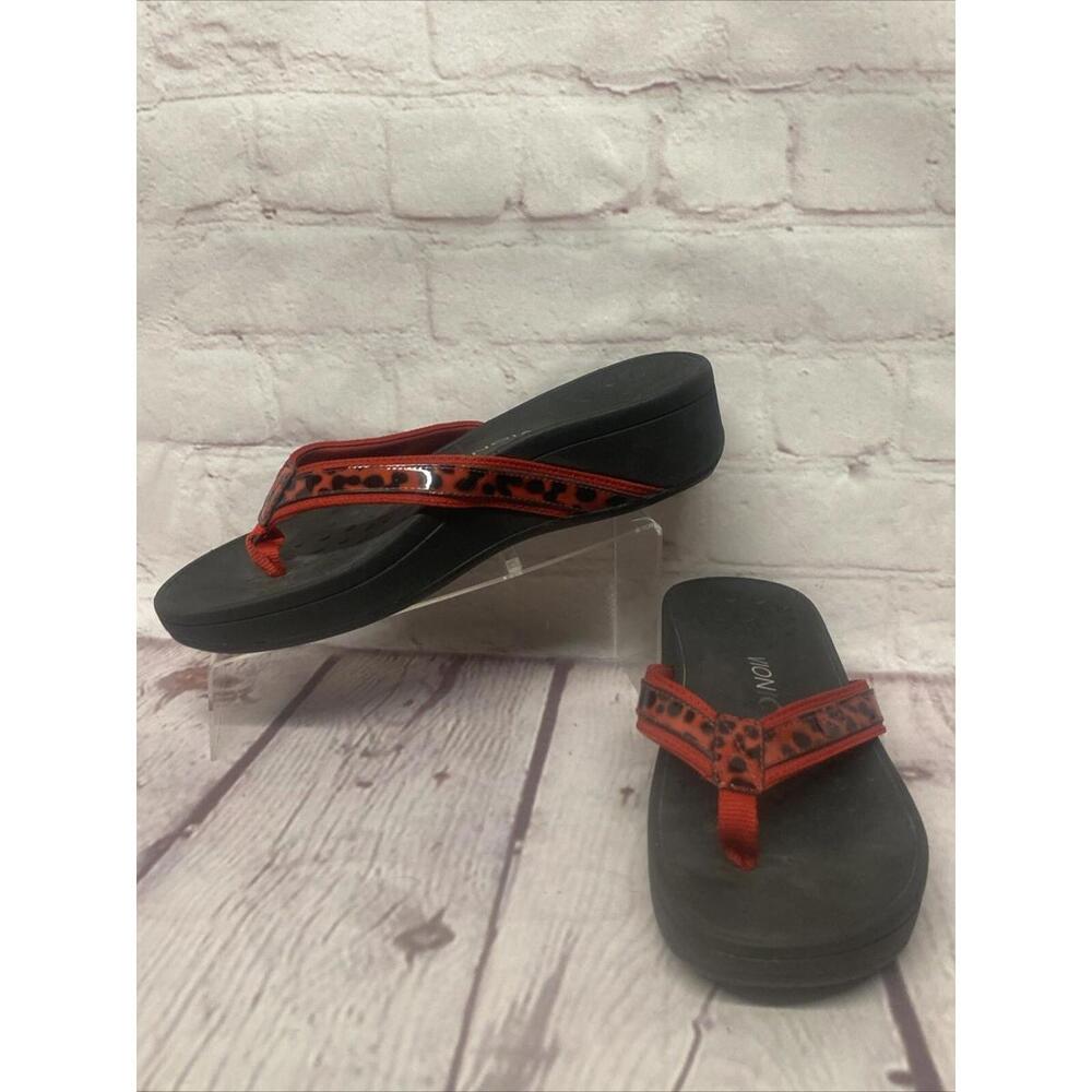 VIONIC High Tide Flip-Flops Platform Thongs Red Leopard Print Sandals Womens 9